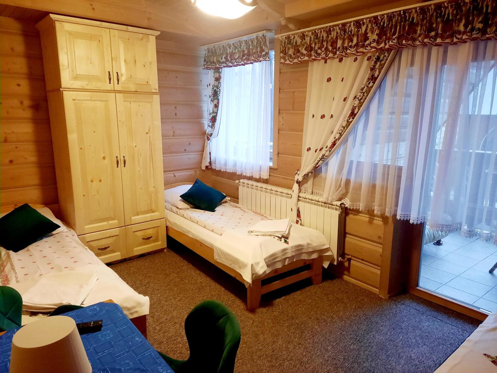 Pokoje Goscinne U Elzbiety Ciche Małe Chambre photo