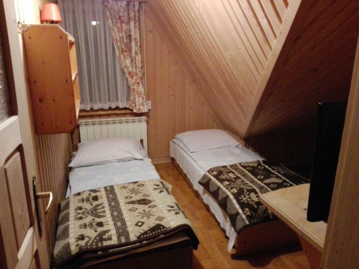 Pokoje Goscinne U Elzbiety Ciche Małe Extérieur photo